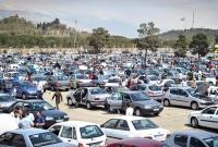 رسوب ۱۵۰ هزار خودرو در پارکینگ خودروسازان