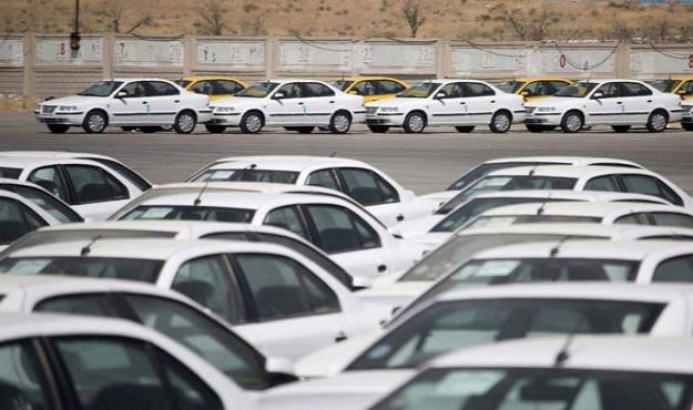  قیمت خودرو در بازار آزاد در ۲۴ اسفند ۱۴۰۰