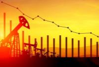 کاهش ۴ دلاری قیمت نفت در بازارهای جهانی