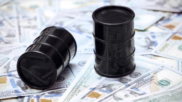  قیمت هر بشکه نفت خام به کانال ۷۶ دلار کاهش یافت