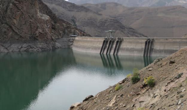 حجم آب سدهای تهران ۱۷ درصد کاهش یافت