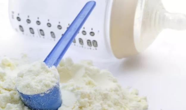  کاهش ۲۰ درصدی تولید شیرخشک/ دپوی ۵۰۰ تن مواد اولیه در گمرک