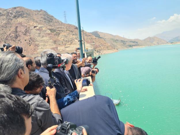 وزیر نیرو از احتمال قطع آب خبر داد!